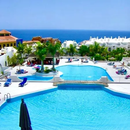 Deluxe - Oceanfront, Heated Pool Apartment Costa Adeje (Tenerife)