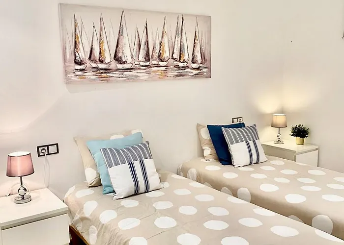 Apartman Deluxe - Oceanfront, Heated Pool Costa Adeje (Tenerife)