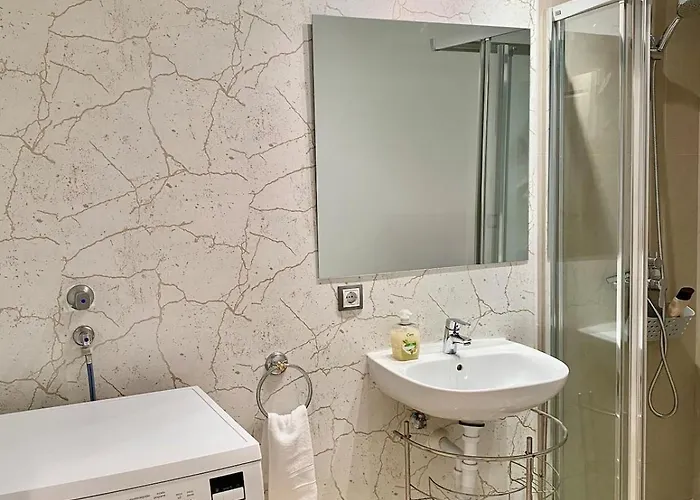 Apartman Deluxe - Oceanfront, Heated Pool