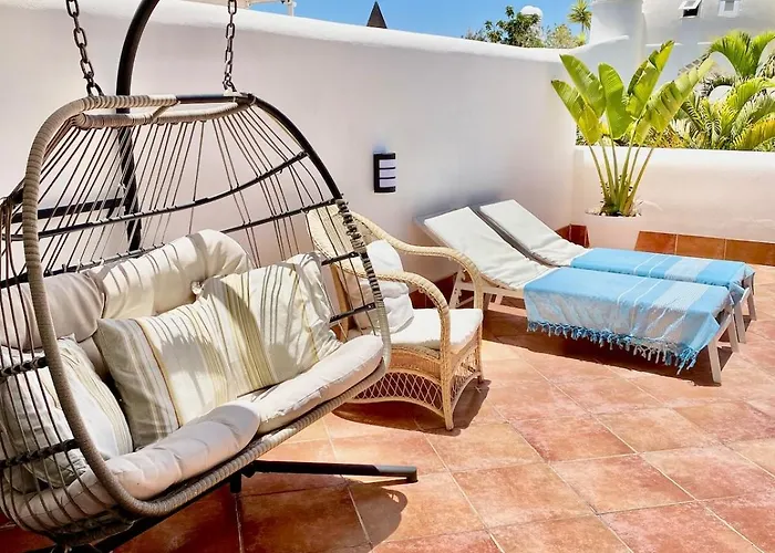 Deluxe - Oceanfront, Heated Pool