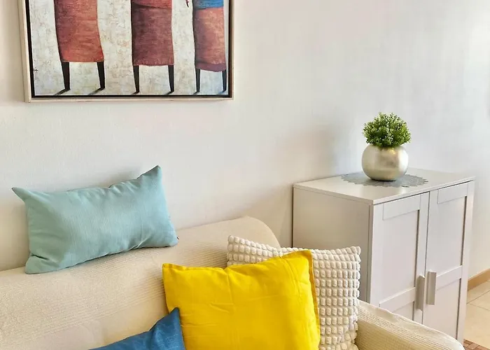 Apartman Deluxe - Oceanfront, Heated Pool