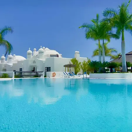 Apartamento Deluxe - Oceanfront, Heated Pool Costa Adeje (Tenerife)