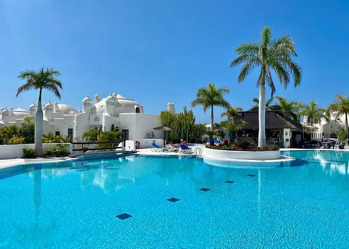 Deluxe - Oceanfront, Heated Pool *