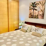 Deluxe - Oceanfront, Heated Pool 公寓 阿德耶