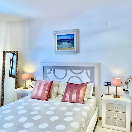 Deluxe - Oceanfront, Heated Pool Apartman Costa Adeje (Tenerife)