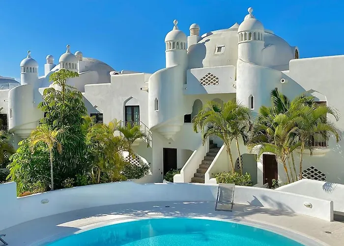 Deluxe - Oceanfront, Heated Pool Appartement